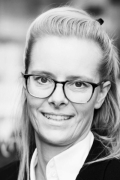 meckelholt_nicole_allianzgi_klein_sw_portrait.jpg