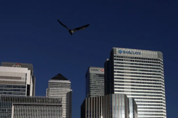 Der Pleitegeier schwebt zwar noch nicht über der Londoner City, aber die Chancen für Vermieter großer Büroflächen an Banken waren schon einmal viel besser.....