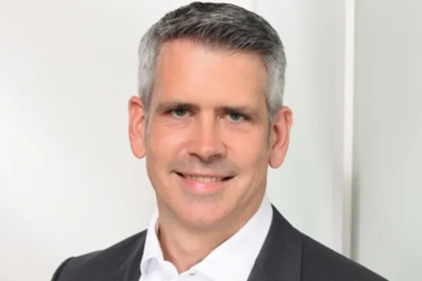 Andreas Mittler, Invesco: "Unser Ziel ist es, eine differenzierte und kosteneffiziente Lösung anzubieten, die eine bessere Diversifikation der Portfolios ermöglicht und den Zugang zu attraktiven Privatmarktanlagen erleichtert."