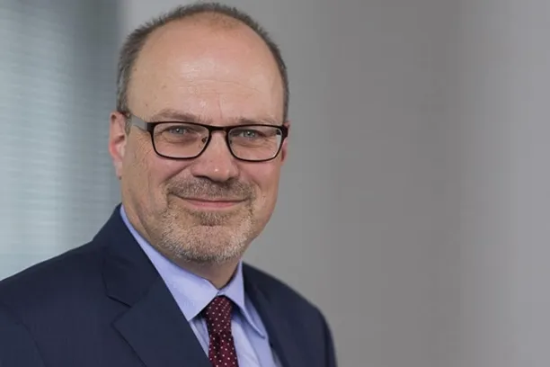 Henrich Maaß, Helaba: "Unser alter Standort in Düsseldorf war vom Grundriss her auf viele Doppel- und Einzelbüros ausgerichtet. Das passt nicht mehr in die heutige Welt der Zusammenarbeit."