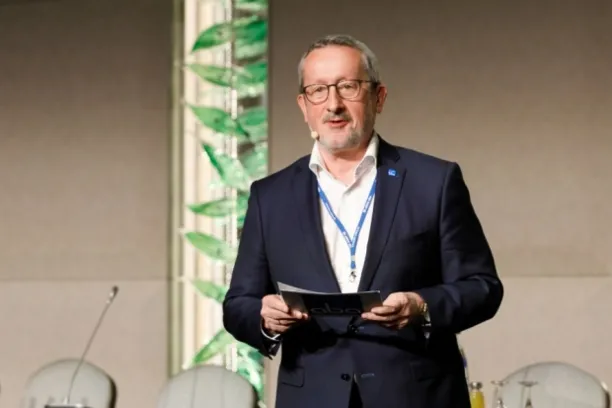 Dr. Georg Thurnes, Vorsitzender der aba Arbeitsgemeinschaft e.V