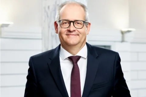 M.M.Warburg über Euro-Bonds und eine Transferunion