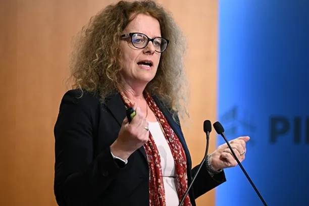 Isabel Schnabel, EZB: "Die Unsicherheit bleibt hoch, doch das angekündigte Friedensabkommen macht negative Szenarien weniger wahrscheinlich."