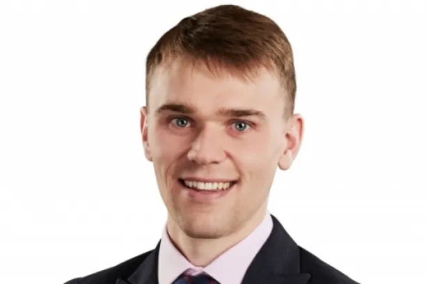 Jonathan Owen, TwentyFour Asset Management: „Investment-Grade-Kurzläufer bieten aktuell wieder spürbar höhere laufende Erträge – und das bei vergleichsweise begrenzten Kursschwankungen.“