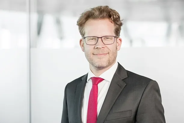 Volker Flögel, Quoniam: "Beim künftigen Wachstum unseres Unternehmens wird das Personal unterproportional wachsen – unter anderem wegen Aufgaben, die die KI übernehmen kann und wird."