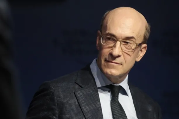 Kenneth Rogoff: "Die zugrunde liegenden Probleme sind nicht gelöst. Daher denke ich, dass Europa noch einen langen Weg vor sich hat."