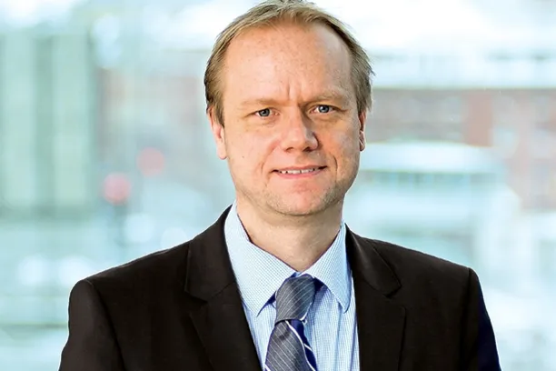 Asbjørn Trolle Hansen, Nordea AM: „Nach mehreren Jahren Forschung und Entwicklung haben wir nun unsere erste quantitative Fixed-Income-Strategie aufgelegt. Dies ist ein wichtiger Schritt bei der Anwendung des BetaPlus-Rahmens auf Investment-Grade-Kreditanlagen."