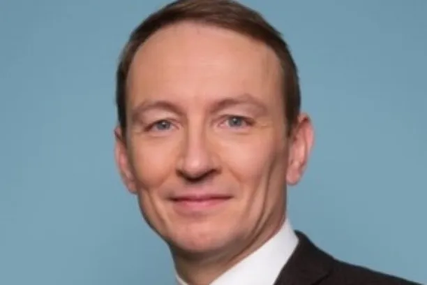 Lionel Paquin, Deputy Head von Amundi Alternative and Real Assets: "Die Kooperation unterstreicht unsere Erfolgsbilanz bei der sorgfältigen Auswahl der besten Strategien und Manager aus dem Bereich Alternativer Anlagen für unsere Kunden."