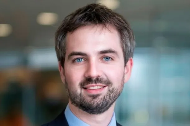 Eoin O’Callaghan, Wellington Management: "Der Konflikt zwischen den USA und dem Iran hat die Stagflation schlagartig von einem Extremrisiko zu einem akuten Risiko gemacht."