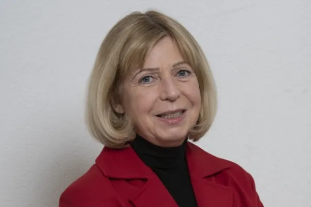 Anja Mikus, KENFO
