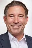 Universal Investment stärkt Führungsteam in DACH-Region