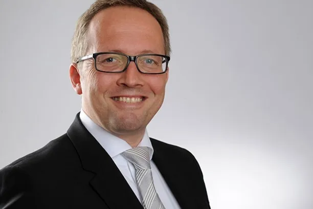 Jörg Mayr von Alpha Strategies wechselt vom Vertrieb ins Fondsmanagement.
