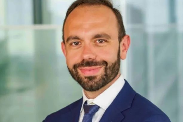 Antonio de Laurentis, BNP Paribas AM Alts: "Durch die Kombination unseres paneuropäischen Expertennetzwerks mit unserer Research-basierten Origination-Strategie, die sicherstellt, dass Kredite gegen Vermögenswerte institutioneller Qualität in einer Vielzahl von wachstumsstarken Anlageklassen besichert sind, sind wir zuversichtlich, weiterhin Ergebnisse zu erzielen, die mit den Zielen unserer Kunden im Einklang stehen." 