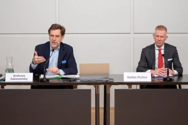 Mag. Andreas Zakostelsky und Dr. Stefan Pichler vom Fachverband der Pensions- und Vorsorgekassen in der Wirtschaftskammer Österreich (WKO).