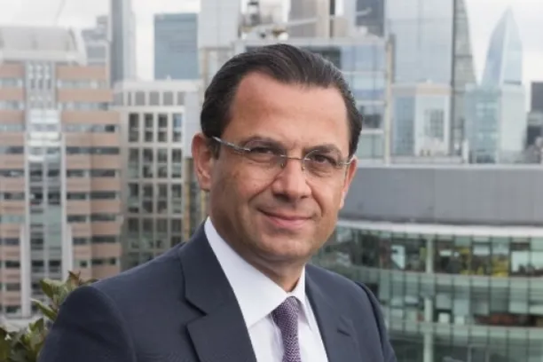 Naïm Abou-Jaoudé, CEO von New York Life Investment Management: „Wir freuen uns, auf unserer bereits erfolgreichen Partnerschaft aufzubauen und weiterhin starkes Wachstum, Innovation und Zusammenarbeit zu fördern.“