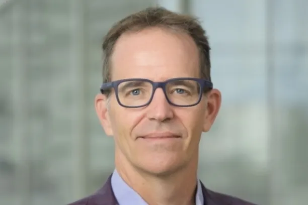 Scott Geary, Wellington Management: „Traditionelle Diversifikation allein reicht für heutige Investoren oft nicht mehr aus.“
 