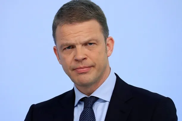 Christian Sewing, Deutsche Bank