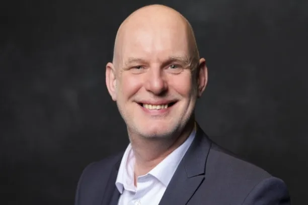 Matthias Edelmann, Vorstand bei der MRH Trowe AG Holding und Managing Partner der MRH Trowe & Lurse GmbH: "Wir sind sehr stolz, dass ein so renommiertes Haus wie Heubeck mit ihrer herausragenden Reputation nun zu unserer Gruppe gehört."