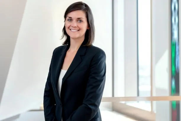 Tiffany Wilding, Ökonomin bei Pimco, glaubt, dass eine Zinserhöhung der Fed heute andere Auswirkungen auf den Rentenmarkt haben würde als das noch vor einigen Jahren der Fall war. 