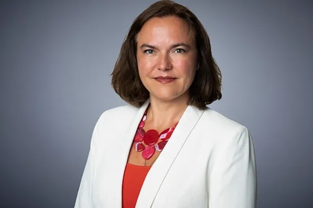 Pilar Gomez-Bravo, MFS Investment Management