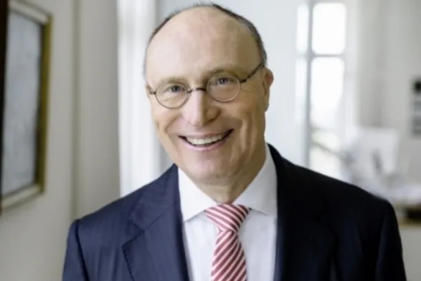 Dr. Manfred Schlumberger, StarCapital