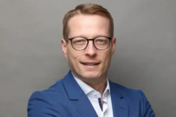 Patrick Brinker, Head of Real Estate Investment Management bei der Hauck Aufhäuser Lampe Privatbank: "Mit unserem neuen Eigenkapitalfonds richten wir uns speziell an regulierte Bankinstitute sowie an Versicherungen, die durch Solvency II ebenfalls vor regulatorisch erhöhten Kapitalanforderungen stehen."