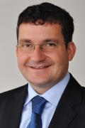 schmid_yves_aon_neu_2019_klein_portrait.jpg