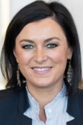 2020_elisabeth_kstinger_ministerrat_am_8.1.2020_49351371016_cropped_bundesministerium_fr_finanzen_klein.jpg