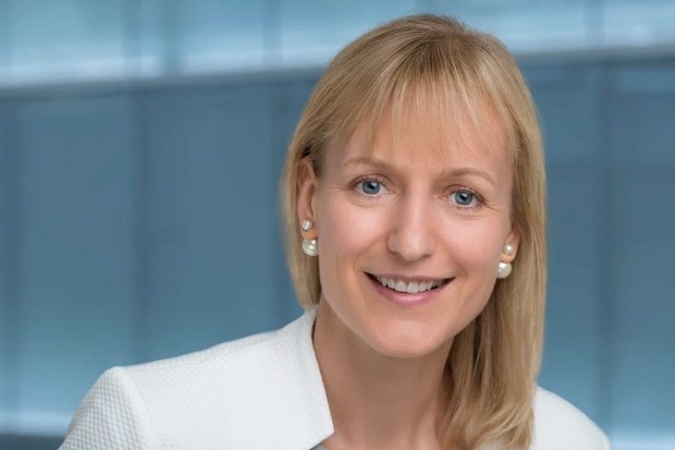 Stefanie Holtze-Jen, Chief Currency Strategist der DWS