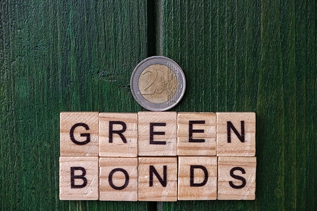 green-bond_adobestock_421989671.jpg
