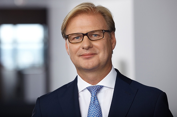 Achim Küssner, Schroders