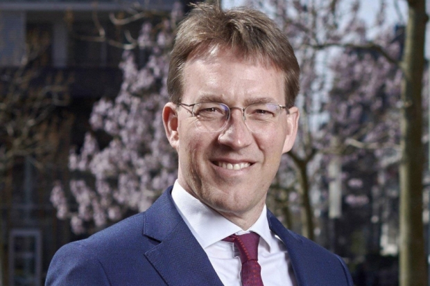 Lucian Peppelenbos, Klimastratege bei Robeco
