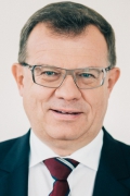 (c) Vertiva mhlheim_manfre_2012_hochformat.jpg