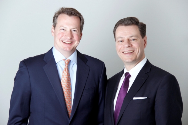 warburg_schiffe_gruppenfoto_christian_speerli_jens_dosere_klein_quer.jpg