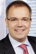 (c) Universal-Investment harth_oliver_universal-investments_neu_2017.jpg